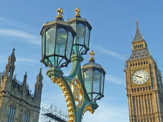 england-london-zusatzleistungen-stadtrundfahrt-big-ben-laterne