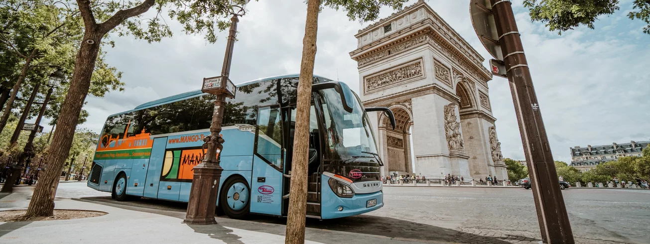 frankreich-paris-stadtereise-busreise-triumphbogen-stadtrundfahrt