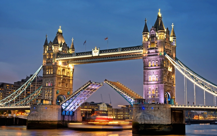 London Tower Bridge bei Nacht mit Mango Tours