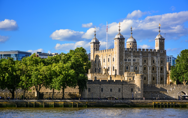 Blick auf den Tower of London mit Mango Tours