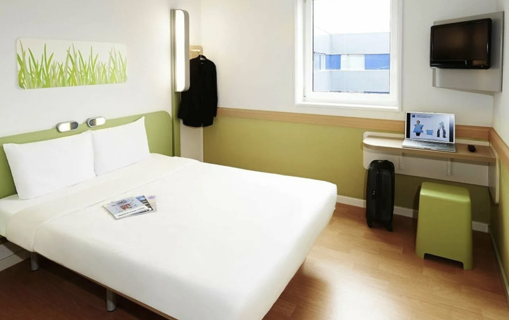 Ibis budget Paris mit Mango Tours