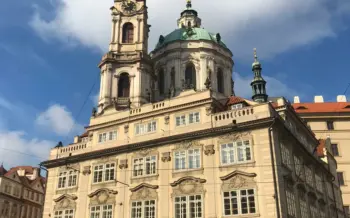 staedtereisen-prag-ausflug-kleinseite-kirche